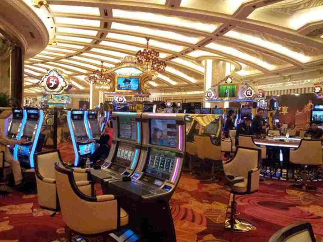 Golden Galaxy Hotel & Casino đa dạng trò chơi các loại