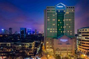 Fortuna Hotel and Casino song bac phong cach Ma Cao